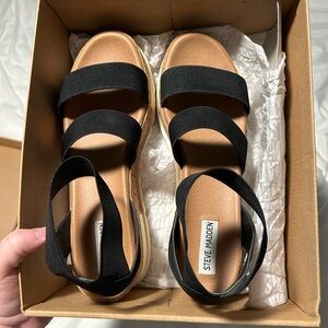 Steve Madden Sz 11 Sandal/Platform/Wedge
